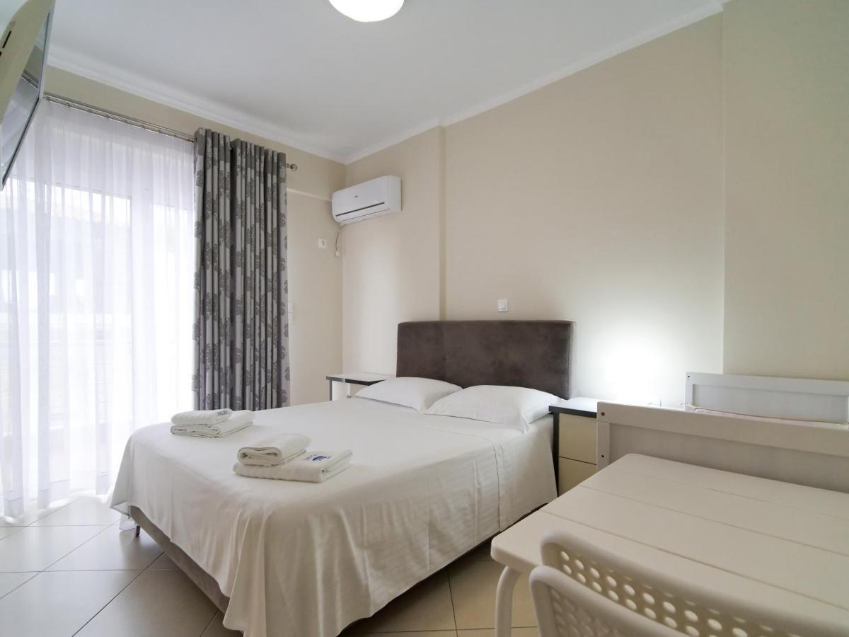 Himara Royal Hotel ภายนอก รูปภาพ