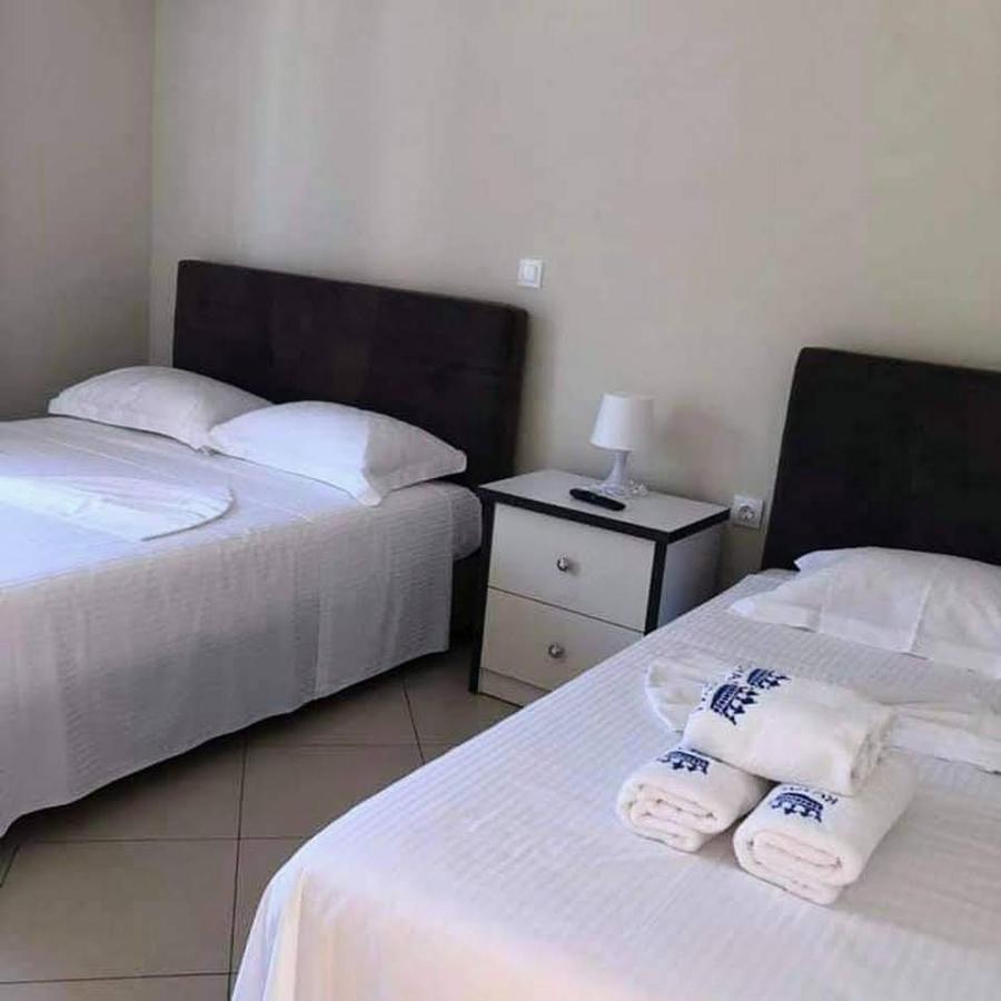 Himara Royal Hotel ภายนอก รูปภาพ