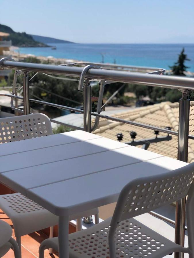 Himara Royal Hotel ภายนอก รูปภาพ